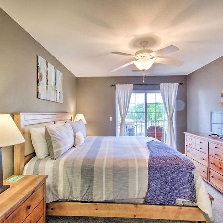 Sleek Lake Ozark Gem With Views And Pool Access! Exterior photo
